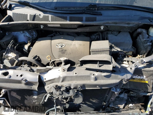 2018 Toyota Sienna XLE with VIN 5TDDZ3DC2JS195479, listed as a Copart auction lot 47213295 with 86,151 mi miles and Salvage Title. Bid and sale history available at carsss.com. Image 13.
