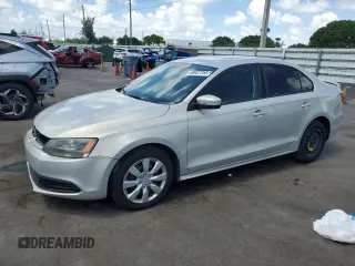 2011 Volkswagen Jetta SE с VIN 3VWDZ7AJ2BM356048, выставлен на аукционе Copart как лот 60607355 с пробегом 226 949 миль миль и Списание • Salvage title. История ставок и продаж доступна на DreamBid. Изображение 1.