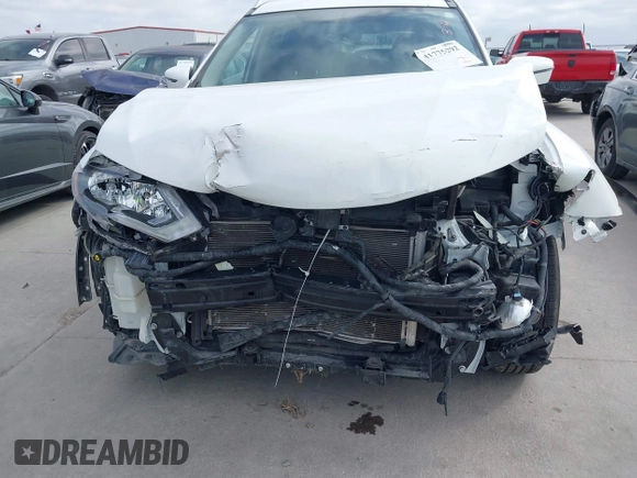 2018 Nissan Rogue SV with VIN KNMAT2MT6JP533085, listed as a IAAI auction lot 41775292 with 72,838 mi miles and . Bid and sale history available at carsss.com. Image 6.