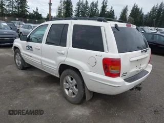 2001 Jeep Grand Cherokee Limited with VIN 1J4GW58N01C587109, listed as a IAAI auction lot 41929445 with 247,066 mi miles. Bid and sale history available at carsss.com. Image 3.
