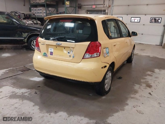 2005 Chevrolet Aveo LS with VIN KL1TD62655B310654, listed as a IAAI auction lot 41389685 with 107,879 mi miles. Bid and sale history available at carsss.com. Image 4.