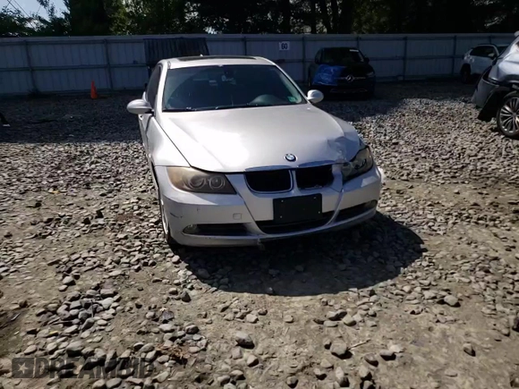 2006 BMW 3 Series 325i with VIN WBAVB17526NK35676, listed as a Copart auction lot 54720034 with 140,273 mi miles and Salvage Title. Bid and sale history available at carsss.com. Image 11.