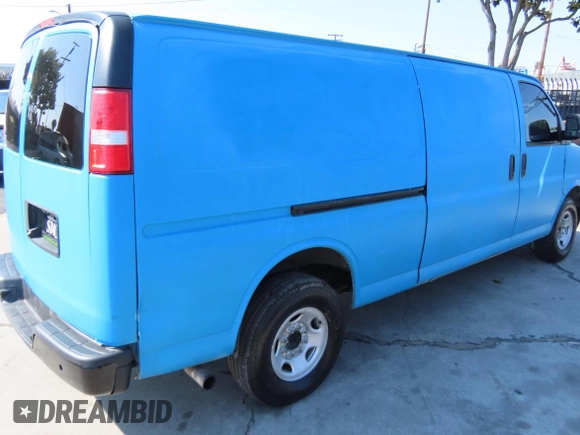 2021 Chevrolet Express Cargo with VIN 1GCWGBFPXM1187527, listed as a Copart auction lot 62920285 with 81,429 mi miles and Salvage title. Bid and sale history available at DreamBid. Image 1.
