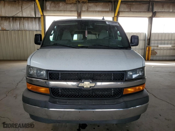 2019 Chevrolet Express Passenger LT with VIN 1GAZGPFG8K1366102, listed as a Copart auction lot 43380245 with 233,267 mi miles and Clean Title. Bid and sale history available at carsss.com. Image 5.