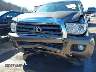 2010 Toyota Sequoia SR5 with VIN 5TDBY5G10AS027095, listed as a IAAI auction lot 41685335 with 1 mi miles. Bid and sale history available at carsss.com. Image 6.