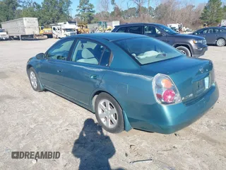 2002 Nissan Altima S with VIN 1N4AL11DX2C160462, listed as a IAAI auction lot 41581995 with 93,145 mi miles. Bid and sale history available at carsss.com. Image 3.