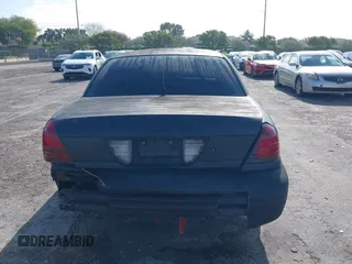 2007 Ford Police Interceptor with VIN 2FAHP71W17X140277, listed as a IAAI auction lot 41932372 with Not provided miles and . Bid and sale history available at DreamBid. Image 17.
