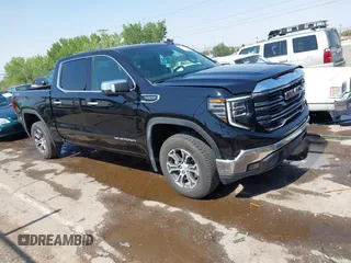 2025 GMC Sierra 1500 SLT z VIN 1GTUUDED1SZ175400, wystawiony jako IAAI lot #42538160 z przebiegiem 13 777 mil mil oraz . Historia ofert i sprzedaży dostępna na DreamBid. Obrazek 1.