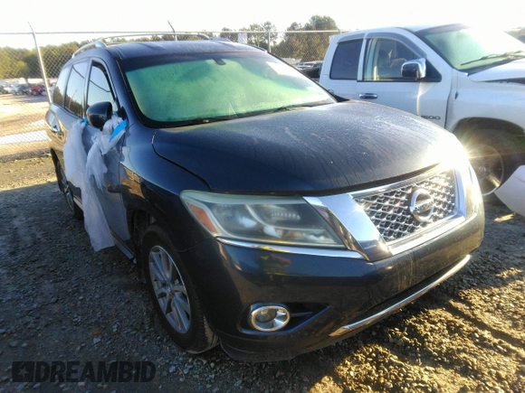 2015 Nissan Pathfinder SV with VIN 5N1AR2MN7FC697066, listed as a IAAI auction lot 39068545 with 230,971 mi miles and . Bid and sale history available at DreamBid. Image 1.