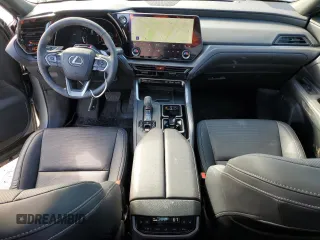 2024 Lexus TX 350 z VIN 5TDAAAB66RS012110, wystawiony jako Copart lot #43946225 z przebiegiem 10 212 mil mil oraz Szkoda całkowita • Salvage title. Historia ofert i sprzedaży dostępna na DreamBid. Obrazek 8.