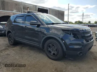 2015 Ford Utility Police Interceptor with VIN 1FM5K8ARXFGB52049, listed as a Copart auction lot 70581754 with 117,447 mi miles and Salvage Title. Bid and sale history available at carsss.com. Image 4.