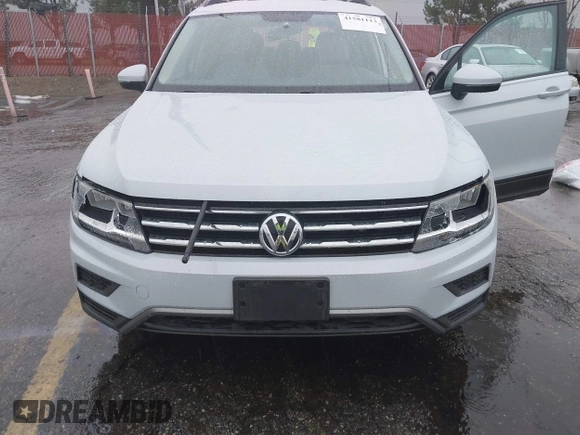 2018 Volkswagen Tiguan S z VIN 3VV1B7AX4JM121567, wystawiony jako IAAI lot #41581113 z przebiegiem Nie podano mil oraz . Historia ofert i sprzedaży dostępna na DreamBid. Obrazek 6.