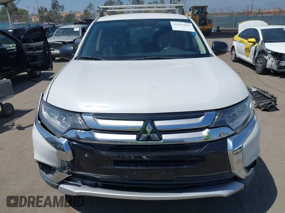 2016 Mitsubishi Outlander ES z VIN JA4AD2A30GZ051821, wystawiony jako IAAI lot #42283059 z przebiegiem 147 745 mil mil oraz . Historia ofert i sprzedaży dostępna na DreamBid. Obrazek 12.