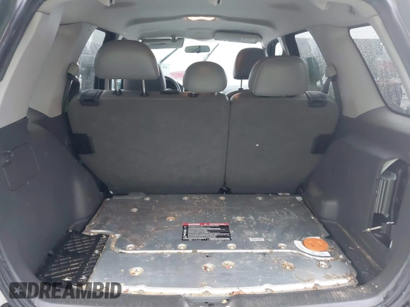 2005 Ford Escape Hybrid with VIN 1FMCU95H55KE10725, listed as a IAAI auction lot 41331983 with 1 mi miles. Bid and sale history available at carsss.com. Image 16.