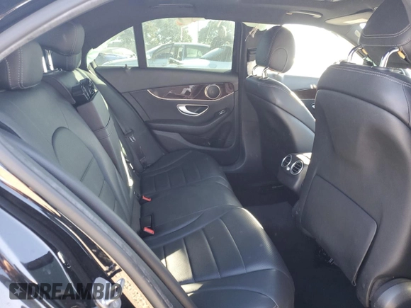 2018 Mercedes-Benz C 300 с VIN 55SWF4JBXJU255515, выставлен на аукционе Copart как лот 83793224 с пробегом 65 542 миль миль и Списание • Salvage title. История ставок и продаж доступна на DreamBid. Изображение 11.