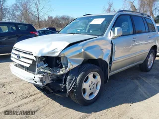 2006 Toyota Highlander w/3rd Row with VIN JTEEP21A560147097, listed as a IAAI auction lot 41602331 with 138,949 mi miles. Bid and sale history available at carsss.com. Image 6.