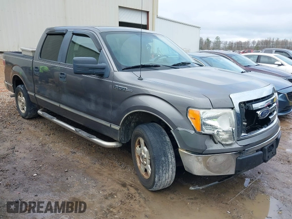 2010 Ford F-150 XL with VIN 1FTEW1C85AFA20710, listed as a IAAI auction lot 41309998 with 240,085 mi miles. Bid and sale history available at carsss.com. Image 1.