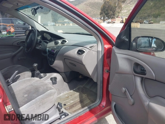 2003 Ford Focus LX with VIN 1FAFP33P03W177932, listed as a IAAI auction lot 41720755 with 182,415 mi miles and . Bid and sale history available at carsss.com. Image 5.