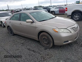 2008 Toyota Camry LE z VIN 4T4BE46K38R016015, wystawiony jako IAAI lot #42316868 z przebiegiem 181 926 mil mil oraz . Historia ofert i sprzedaży dostępna na DreamBid. Obrazek 1.