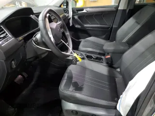 2023 Volkswagen Tiguan SE with VIN 3VVMB7AX1PM011274, listed as a Copart auction lot 48601205 with 17,831 mi miles and Non repairable. Bid and sale history available at DreamBid. Image 7.