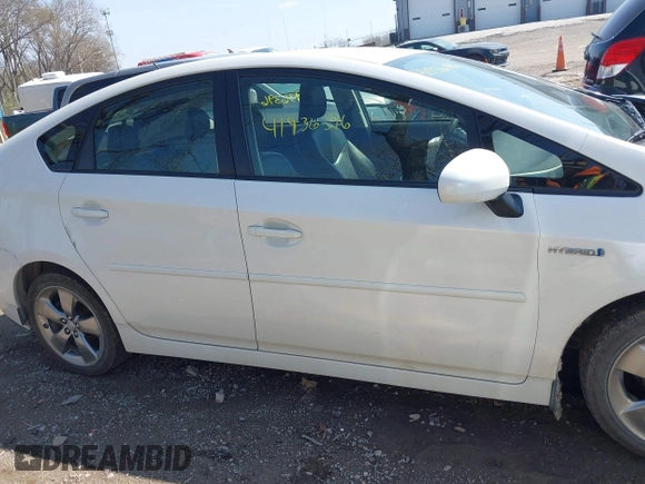 2013 Toyota Prius One z VIN JTDKN3DU4D5605091, wystawiony jako IAAI lot #41936396 z przebiegiem 148 852 mil mil oraz . Historia ofert i sprzedaży dostępna na DreamBid. Obrazek 13.