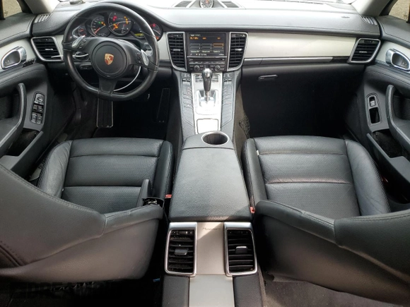 2015 Porsche Panamera 4 with VIN WP0AA2A75FL006960, listed as a Copart auction lot 54758465 with 141,079 mi miles and Clean Title. Bid and sale history available at DreamBid. Image 8.