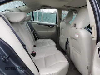 2006 Volvo S60 2.4L Turbo with VIN YV1RS547362531500, listed as a Copart auction lot 88526575 with 60,107 mi miles and Salvage Title. Bid and sale history available at carsss.com. Image 10.