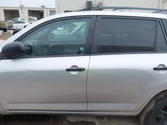 2012 Toyota RAV4 with VIN 2T3BF4DV8CW220006, listed as a IAAI auction lot 41918318 with 147,960 mi miles. Bid and sale history available at carsss.com. Image 14.