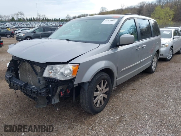 2015 Chrysler Town & Country Touring with VIN 2C4RC1BG0FR706902, listed as a IAAI auction lot 42079036 with 316,041 mi miles. Bid and sale history available at carsss.com. Image 2.
