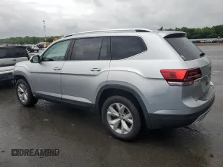 2019 Volkswagen Atlas SE with VIN 1V2WR2CA2KC583977, listed as a Copart auction lot 56501575 with 129,979 mi miles and Salvage title. Bid and sale history available at DreamBid. Image 2.