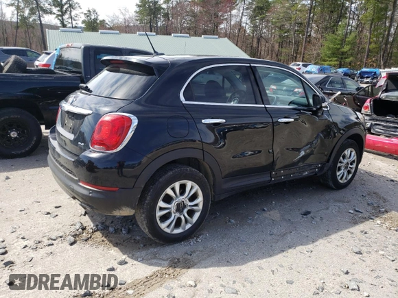 2016 FIAT 500X Lounge z VIN ZFBCFYDT4GP395562, wystawiony jako Copart lot #52273235 z przebiegiem 150 036 mil mil oraz Szkody całkowita. Historia ofert i sprzedaży dostępna na DreamBid. Obrazek 3.