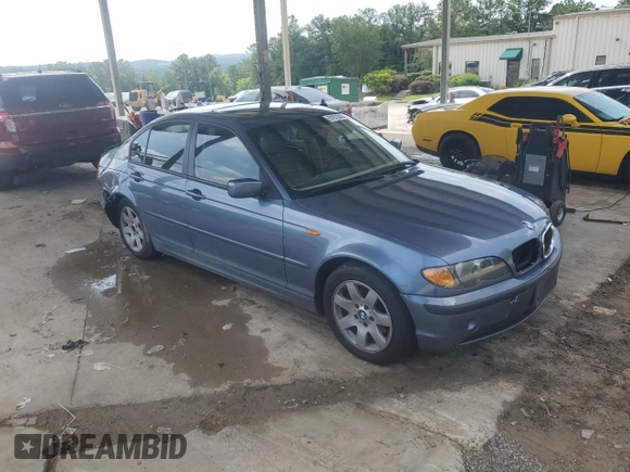 2005 BMW 3 Series 325i with VIN WBAEV33415KX10041, listed as a Copart auction lot 61673545 with 117,294 mi miles and Salvage title. Bid and sale history available at DreamBid. Image 4.