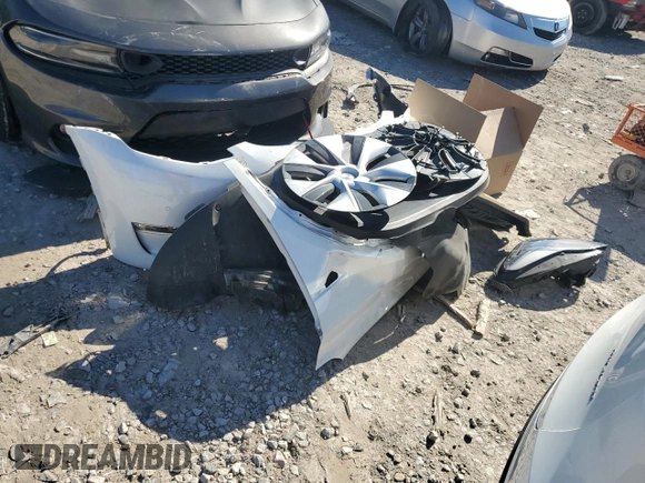 2022 Tesla Model Y Long Range z VIN 7SAYGDEE0NF339363, wystawiony jako Copart lot #44604015 z przebiegiem 48 002 mil mil oraz Szkody całkowita. Historia ofert i sprzedaży dostępna na DreamBid. Obrazek 13.