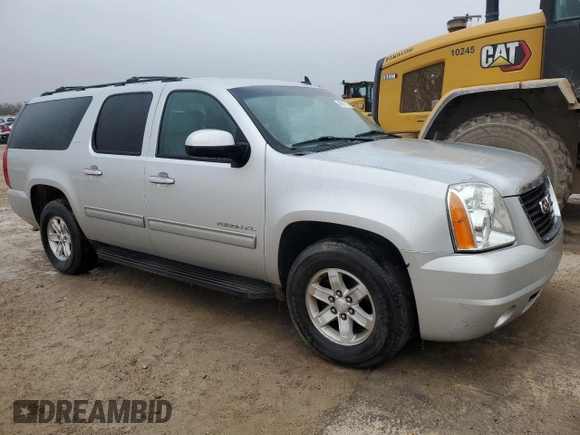 2014 GMC Yukon XL SLT with VIN 1GKS1KE04ER239326, listed as a Copart auction lot 42913765 with 207,017 mi miles and Clean Title. Bid and sale history available at carsss.com. Image 4.