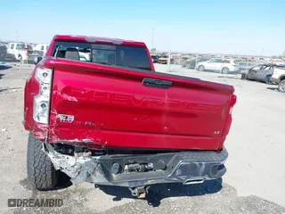 2019 Chevrolet Silverado 1500 LT with VIN 3GCUYDED4KG133999, listed as a IAAI auction lot 41691689 with 88,476 mi miles. Bid and sale history available at carsss.com. Image 6.