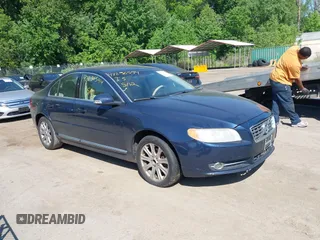 2010 Volvo S80 I6 z VIN YV1982AS1A1116910, wystawiony jako IAAI lot #42236594 z przebiegiem 177 421 mil mil oraz . Historia ofert i sprzedaży dostępna na DreamBid. Obrazek 1.