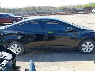 2016 Hyundai Elantra SE with VIN KMHDH4AE2GU641130, listed as a IAAI auction lot 41929284 with 122,688 mi miles. Bid and sale history available at carsss.com. Image 13.