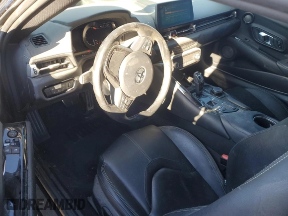 2021 Toyota GR Supra 3.0 with VIN WZ1DB0C07MW043083, listed as a Copart auction lot 83678084 with 35,289 mi miles and Salvage Title. Bid and sale history available at carsss.com. Image 8.