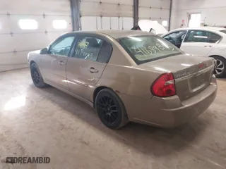 2008 Chevrolet Malibu Classic LT with VIN 1G1ZT58N68F129549, listed as a IAAI auction lot 41689893 with 199,466 mi miles. Bid and sale history available at carsss.com. Image 3.