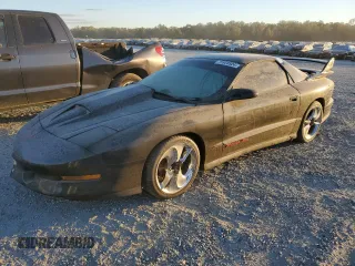 1993 Pontiac Firebird Formula z VIN 2G2FV22P9P2208442, wystawiony jako Copart lot #75928924 z przebiegiem Nie podano mil oraz Szkoda całkowita • Salvage title. Historia ofert i sprzedaży dostępna na DreamBid. Obrazek 1.