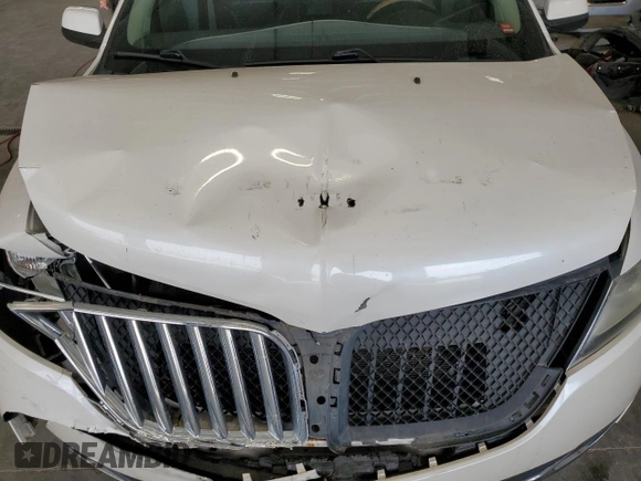 2011 Lincoln MKX with VIN 2LMDJ8JK4BBJ28692, listed as a Copart auction lot 53305785 with 127,939 mi miles and Salvage Title. Bid and sale history available at carsss.com. Image 12.