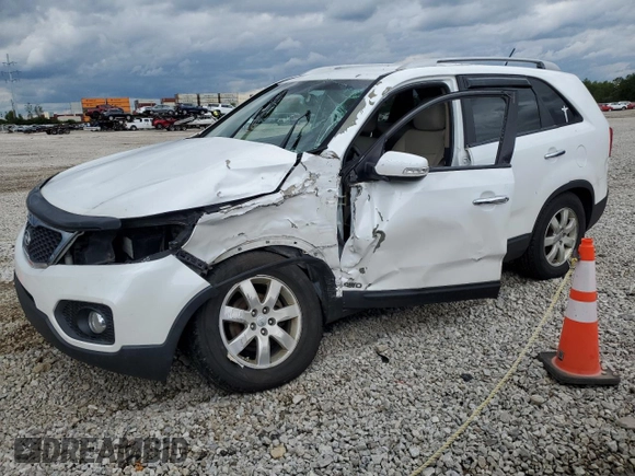 2013 Kia Sorento LX with VIN 5XYKTCA65DG344637, listed as a Copart auction lot 58009115 with 168,314 mi miles and Salvage title. Bid and sale history available at DreamBid. Image 1.