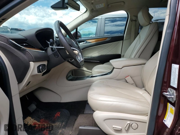 2019 Lincoln MKC Select with VIN 5LMCJ2D94KUL51819, listed as a Copart auction lot 66300324 with 69,619 mi miles and Salvage Title. Bid and sale history available at carsss.com. Image 7.