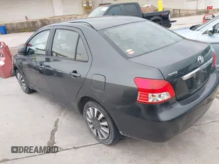 2010 Toyota Yaris с VIN JTDBT4K33A4069192, выставлен на аукционе IAAI как лот 42466525 с пробегом 218 489 миль миль и . История ставок и продаж доступна на DreamBid. Изображение 3.