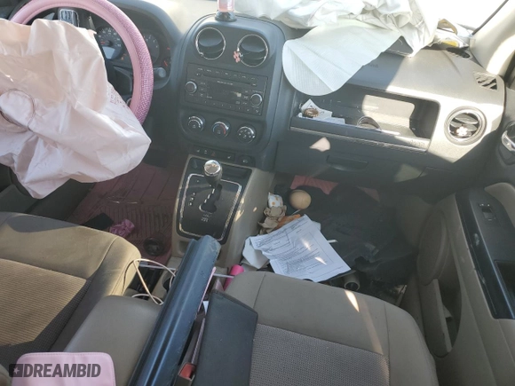 2011 Jeep Compass Latitude with VIN 1J4NF1FB8BD277150, listed as a Copart auction lot 41513635 with 105,434 mi miles and Salvage Title. Bid and sale history available at carsss.com. Image 8.