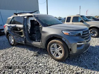 2023 Ford Explorer XLT z VIN 1FMSK7DH0PGA02971, wystawiony jako Copart lot #53623885 z przebiegiem 5 233 mil mil oraz Szkoda całkowita • Salvage title. Historia ofert i sprzedaży dostępna na DreamBid. Obrazek 4.