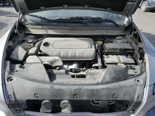 2017 Jeep Cherokee Latitude z VIN 1C4PJMCB5HD213966, wystawiony jako Copart lot #54869785 z przebiegiem 70 233 mil mil oraz Szkoda całkowita • Salvage title. Historia ofert i sprzedaży dostępna na DreamBid. Obrazek 12.