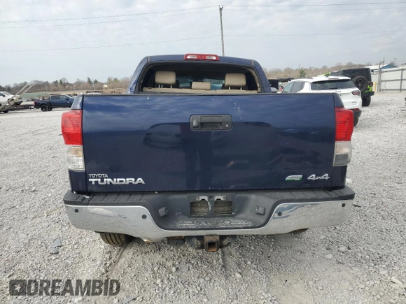 2010 Toyota Tundra Limited z VIN 5TFHW5F18AX118899, wystawiony jako Copart lot #48936575 z przebiegiem Nie podano mil oraz Szkoda całkowita • Salvage title. Historia ofert i sprzedaży dostępna na DreamBid. Obrazek 6.