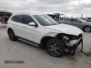 2018 BMW X1 sDrive28i with VIN WBXHU7C3XJ5H44902, listed as a Copart auction lot 46373033 with 49,520 mi miles. Bid and sale history available at carsss.com. Image 4.
