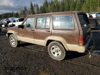 1996 Jeep Cherokee Sport with VIN 1J4FJ68SXTL269085, listed as a Copart auction lot 89119215 with 254,679 mi miles and Clean Title. Bid and sale history available at carsss.com. Image 2.